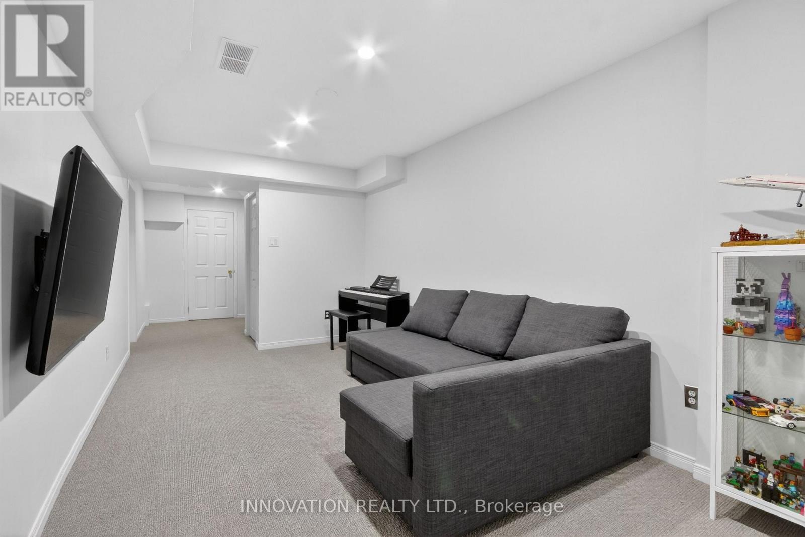 234 MOUNTSHANNON DRIVE - 25
