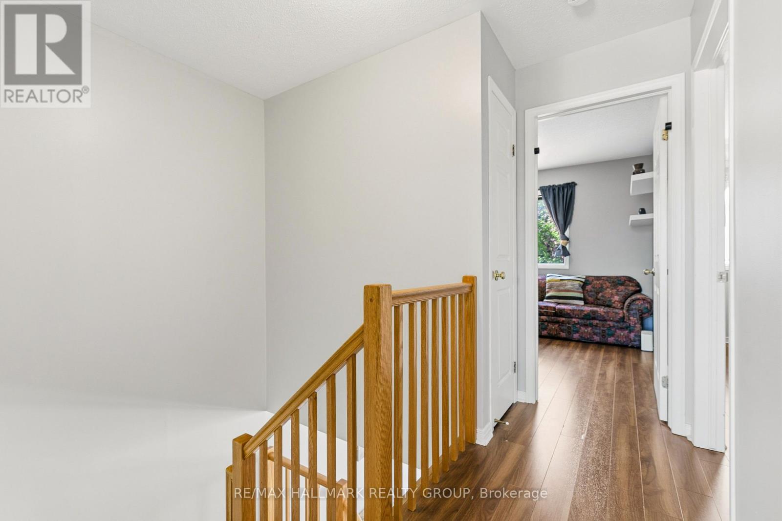 290 STONEWAY DRIVE - 16
