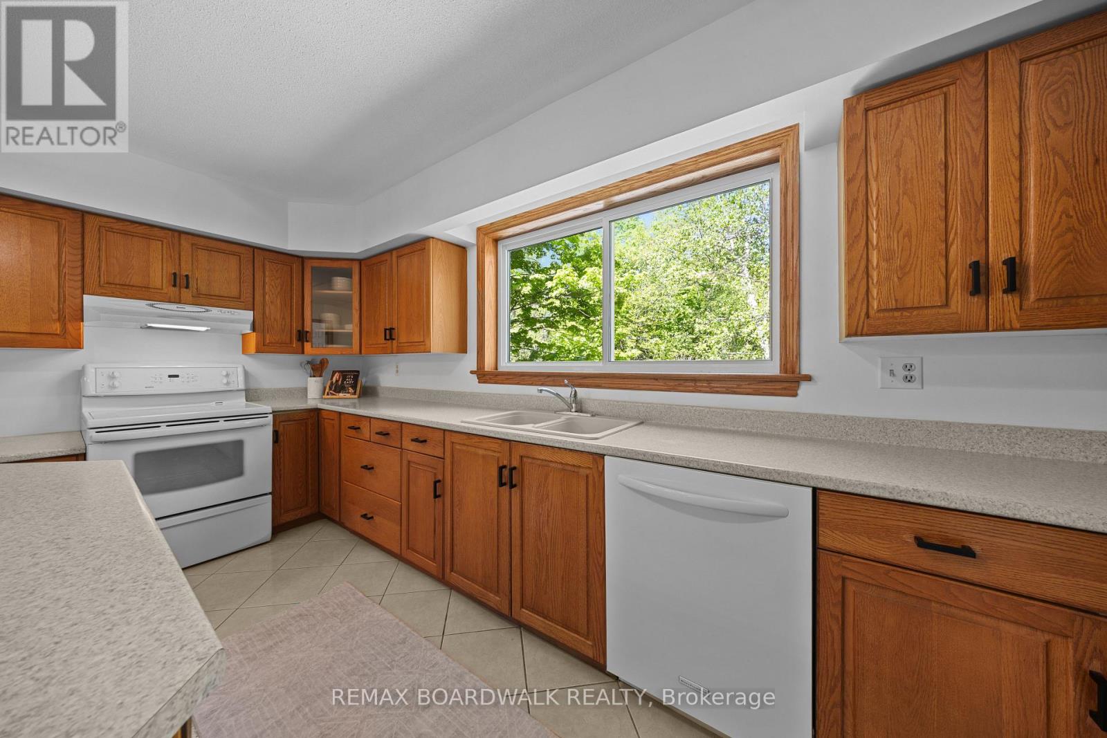 802 BEACH LANE - 13
