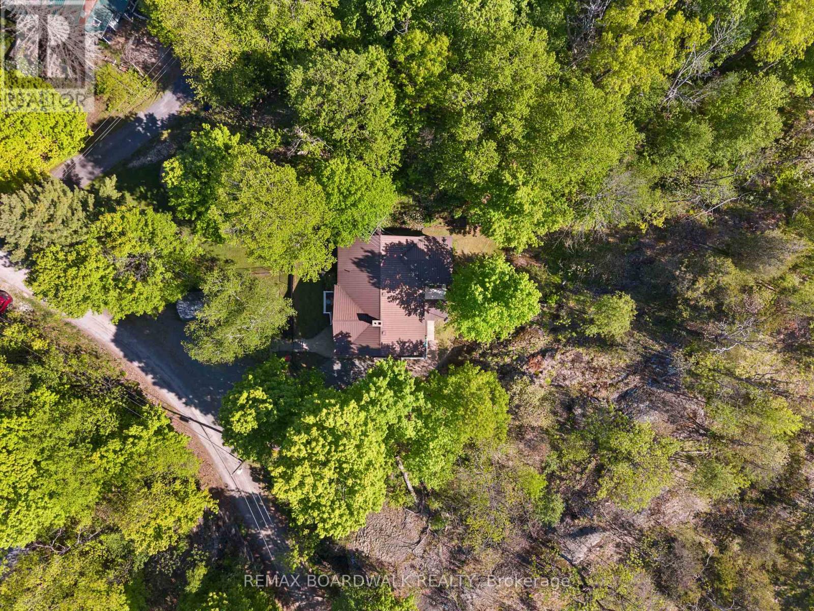 802 BEACH LANE - 40