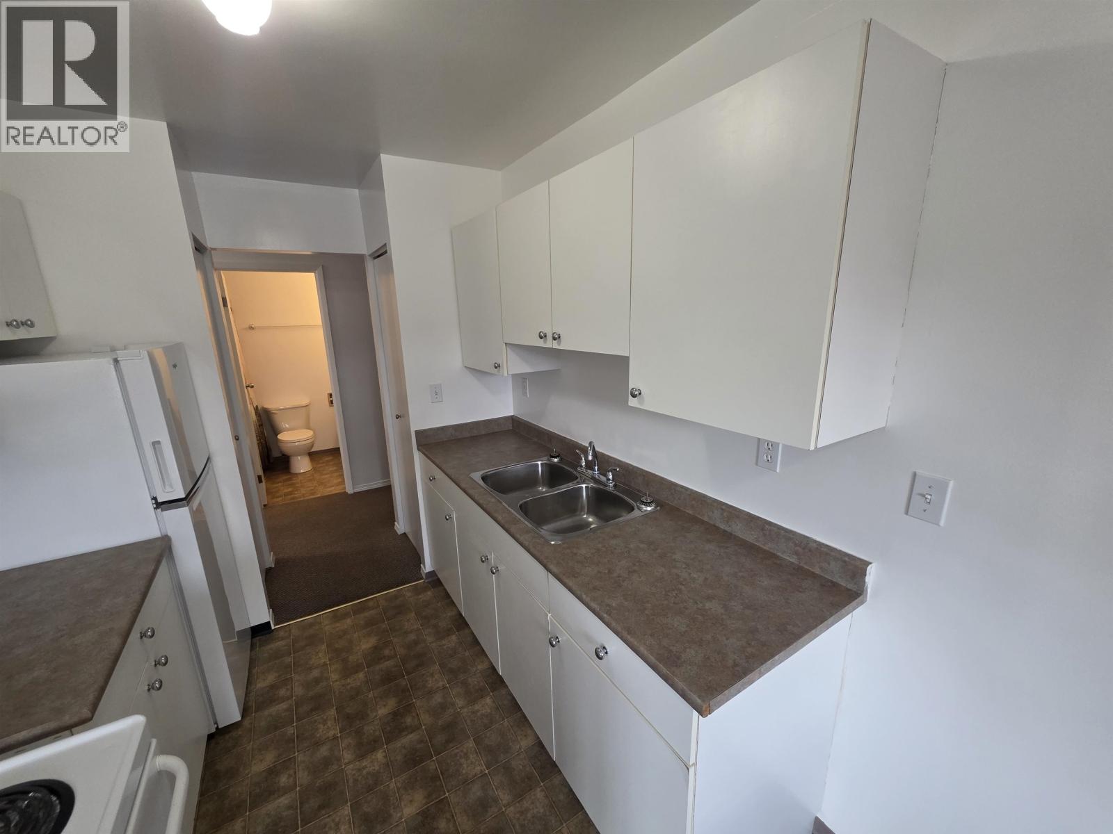 317 4931 WALSH AVENUE, Terrace