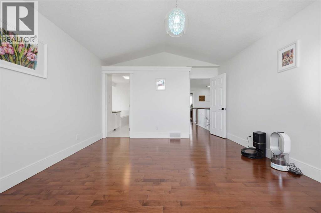 106 Sunvista Crescent SE - 23