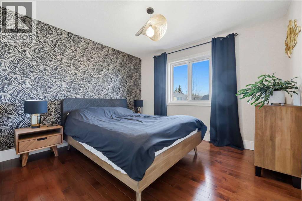 106 Sunvista Crescent SE - 30