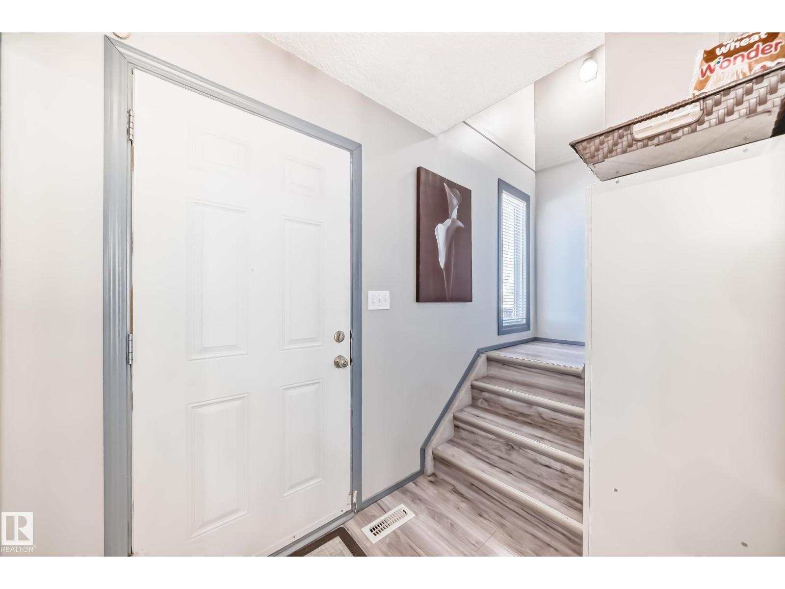 214A WARWICK RD NW - 12