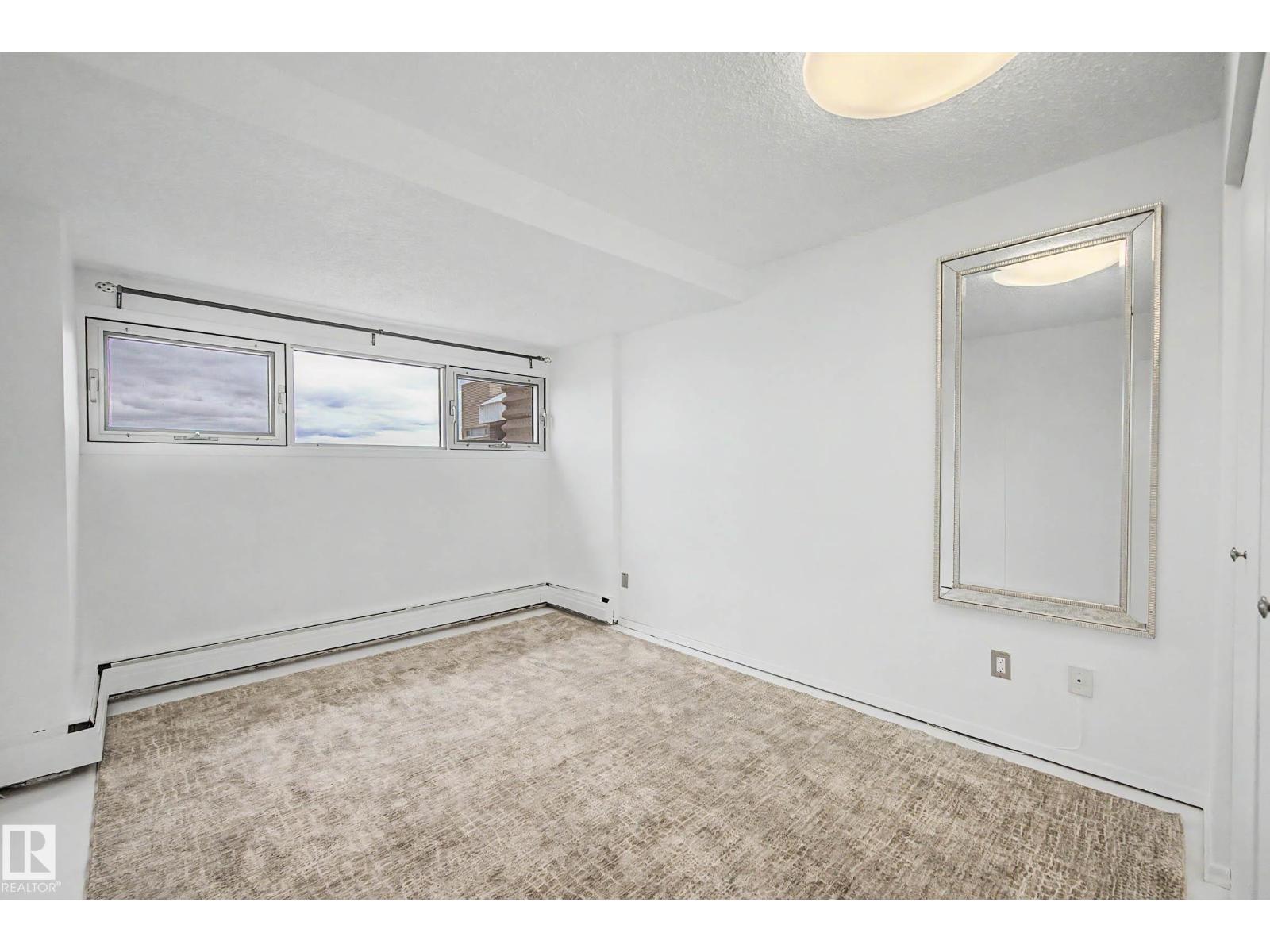 #160 8735 165 ST NW - 12