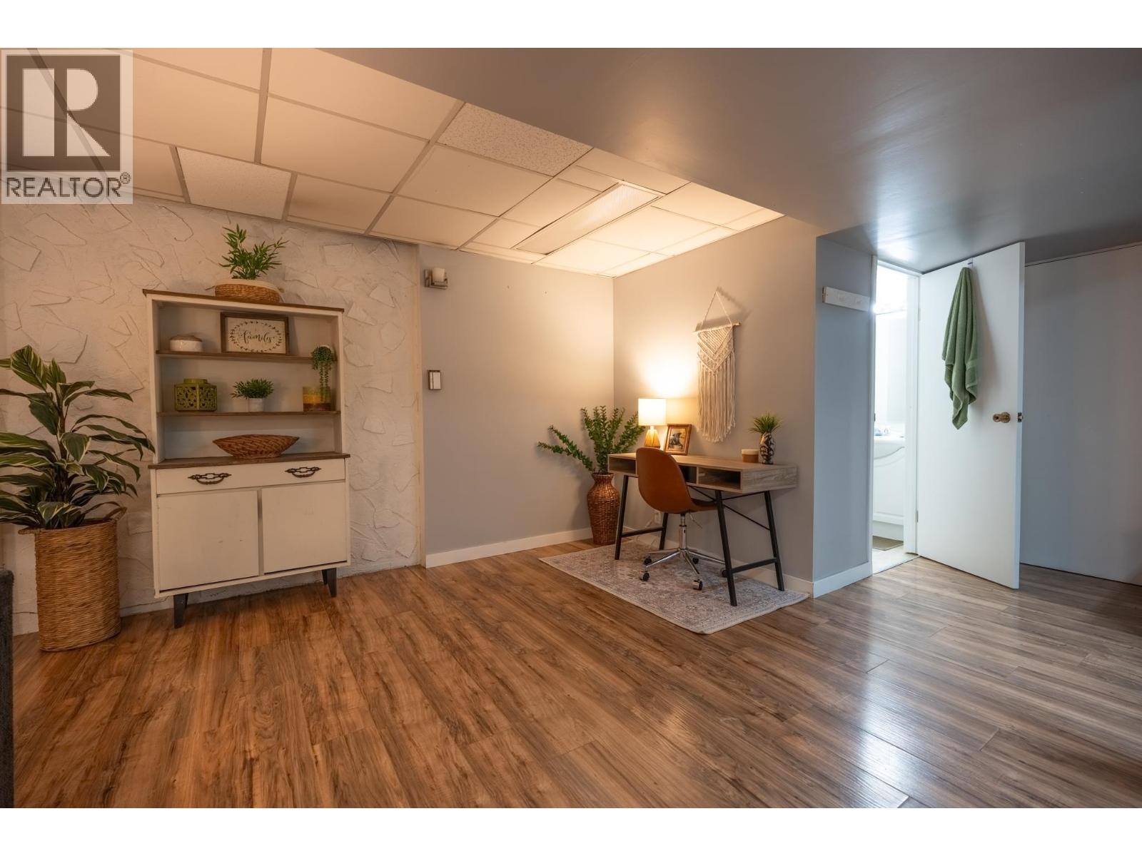7325 IMPERIAL CRESCENT - 15