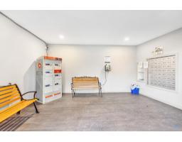 227 32850 George Ferguson Way, Abbotsford, BC V2S7K1 Photo 6