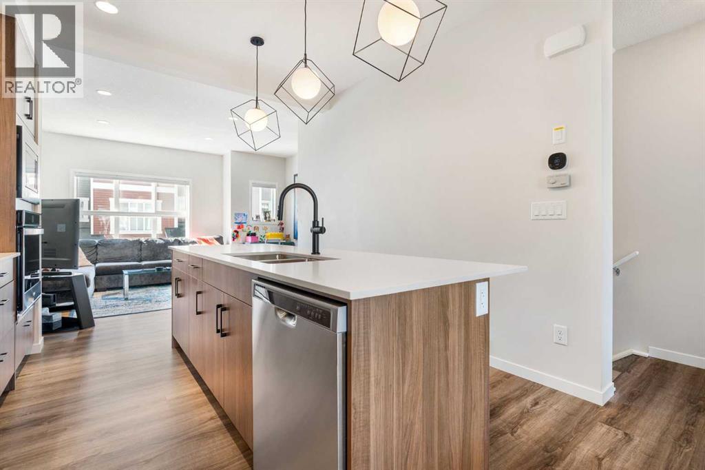 #1201 355 Nolancrest Heights NW - 11