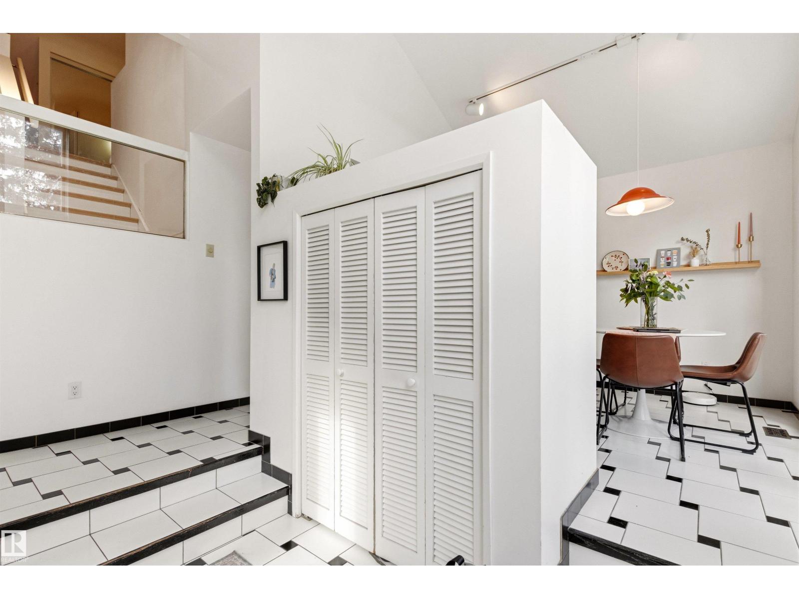 11415 73 AV NW - 21