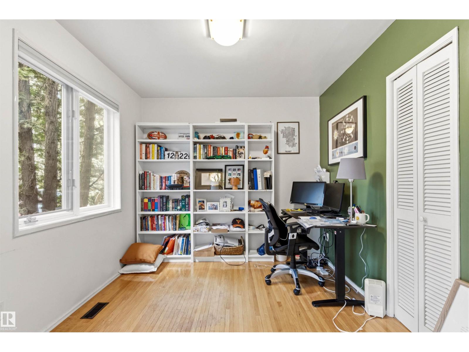 11415 73 AV NW - 15