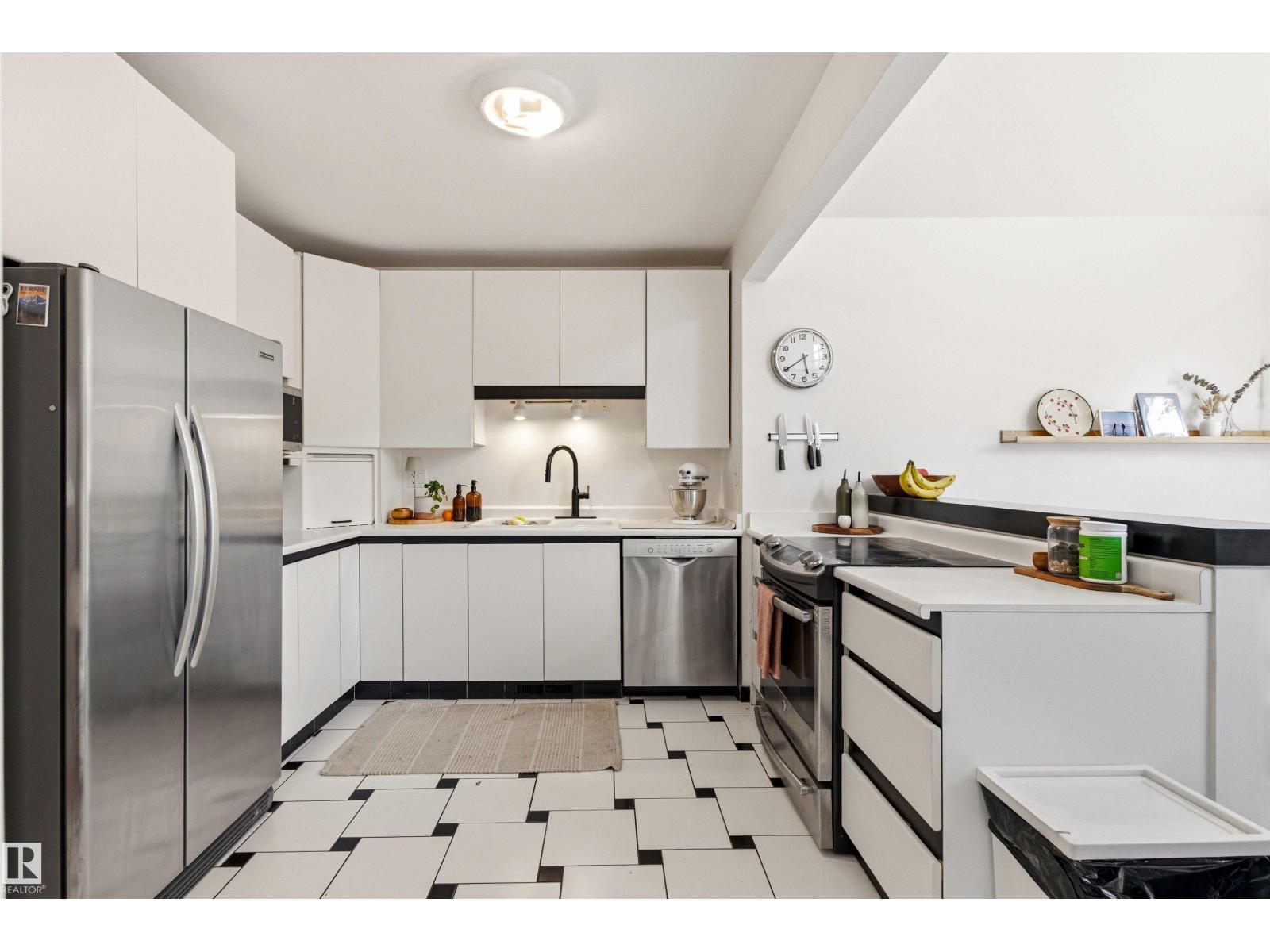 11415 73 AV NW - 20