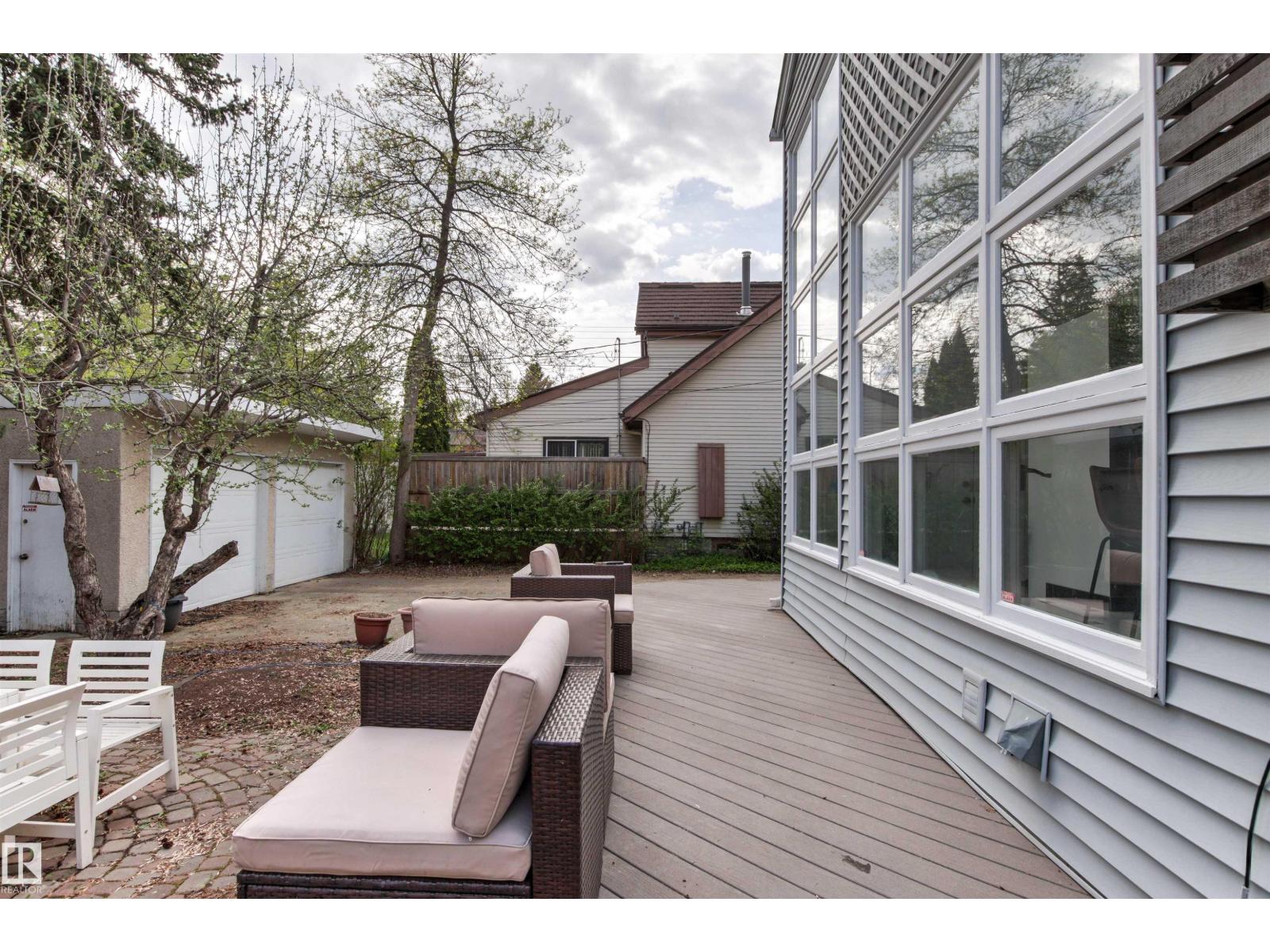 11415 73 AV NW - 44
