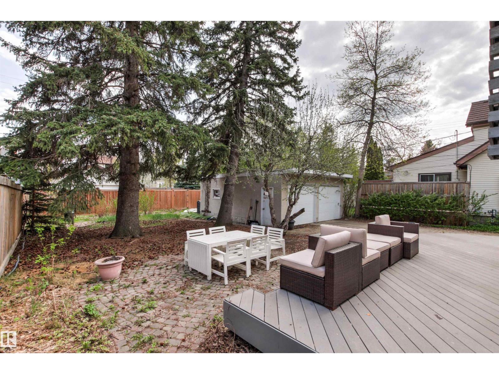 11415 73 AV NW - 55