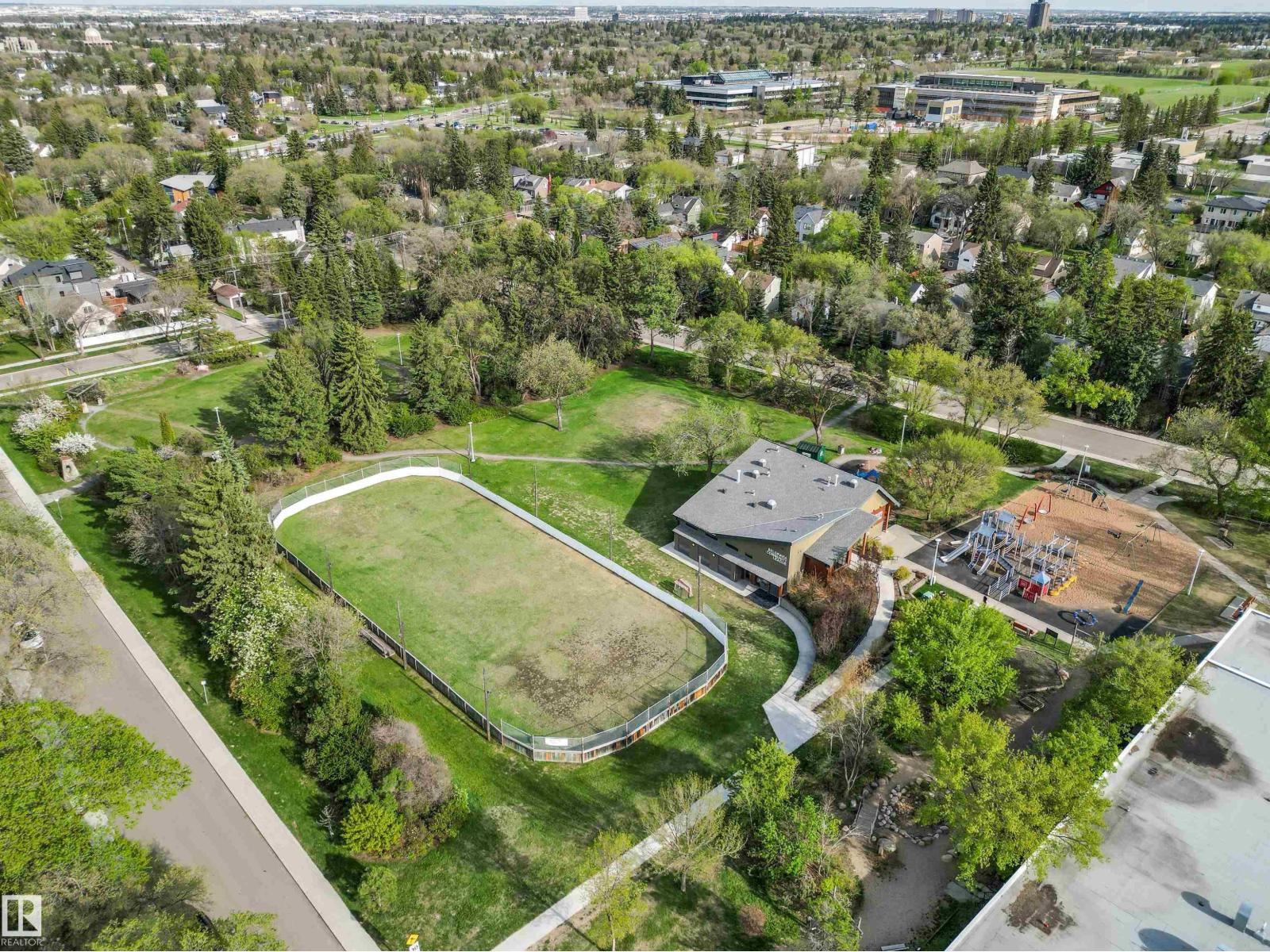 11415 73 AV NW - 71