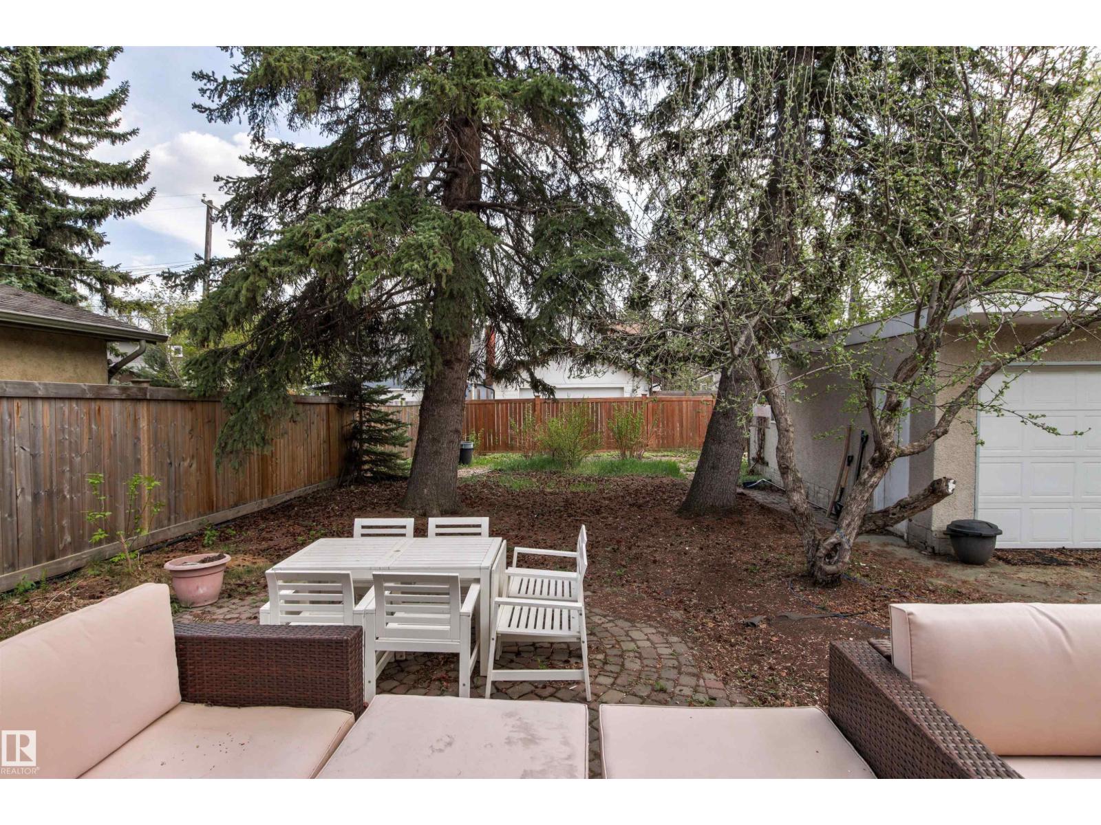 11415 73 AV NW - 50