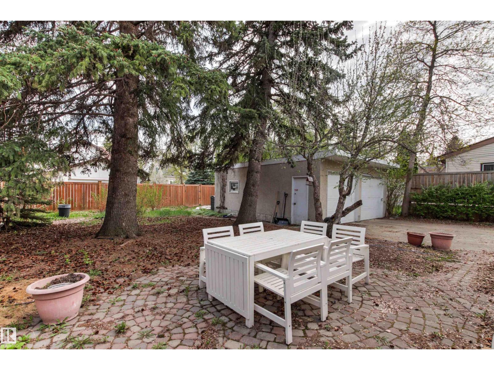 11415 73 AV NW - 56