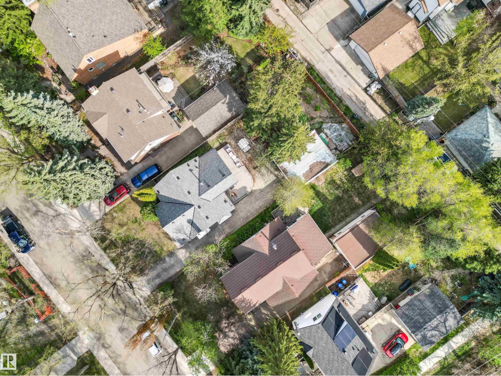 11415 73 AV NW - 74