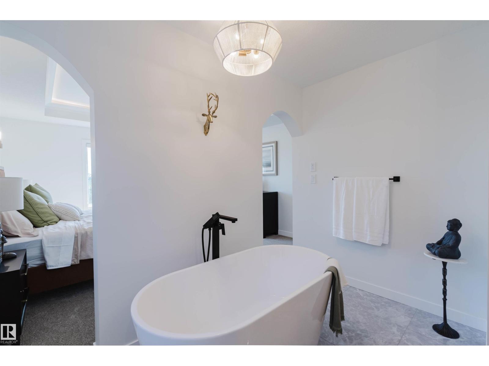 211 EDGEMONT GR NW - 38