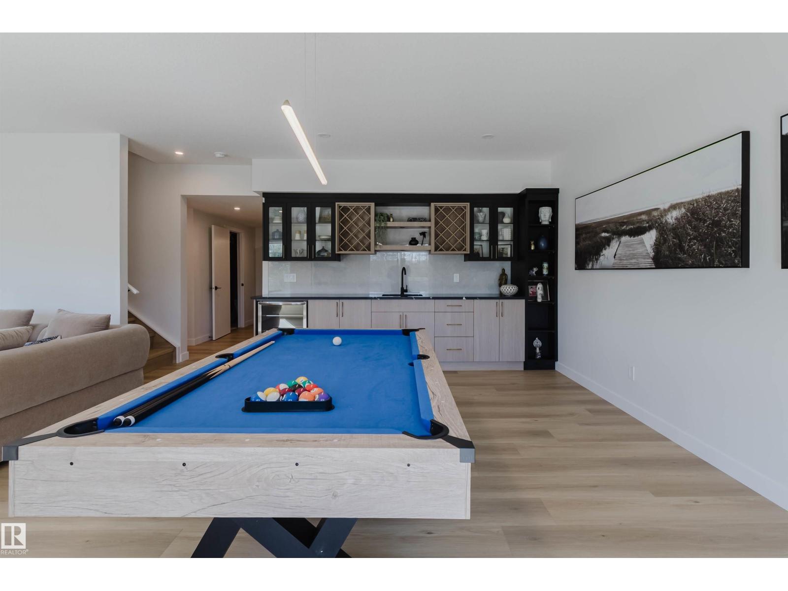 211 EDGEMONT GR NW - 56