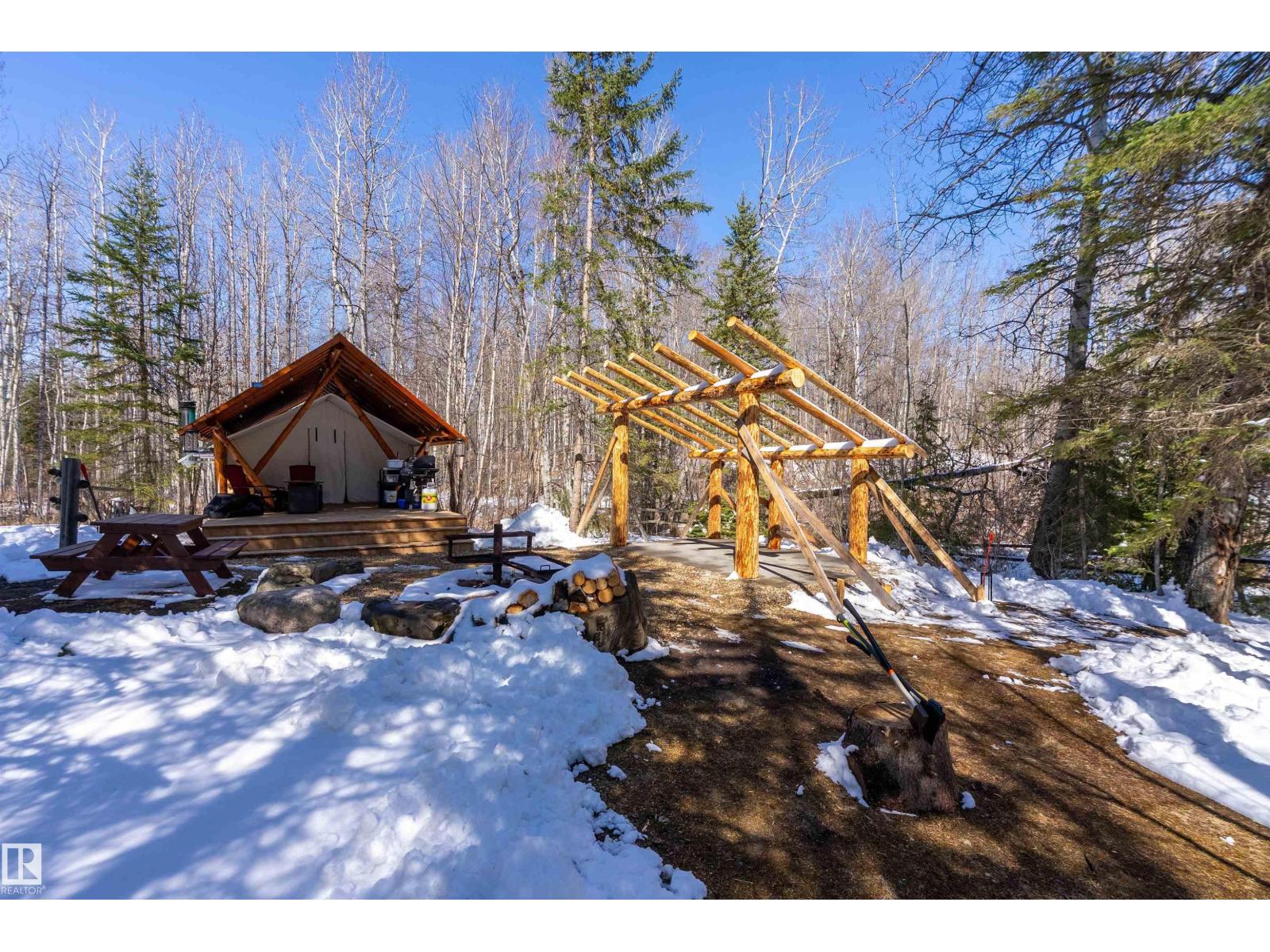 21056 TWP ROAD 465 — photo 40