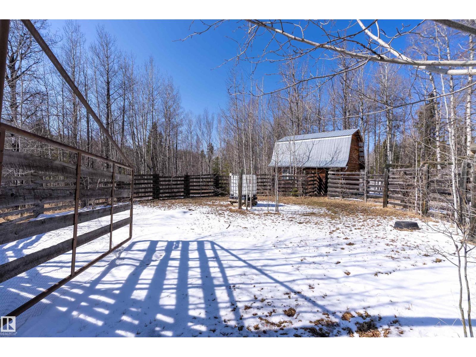 21056 TWP ROAD 465 — photo 42