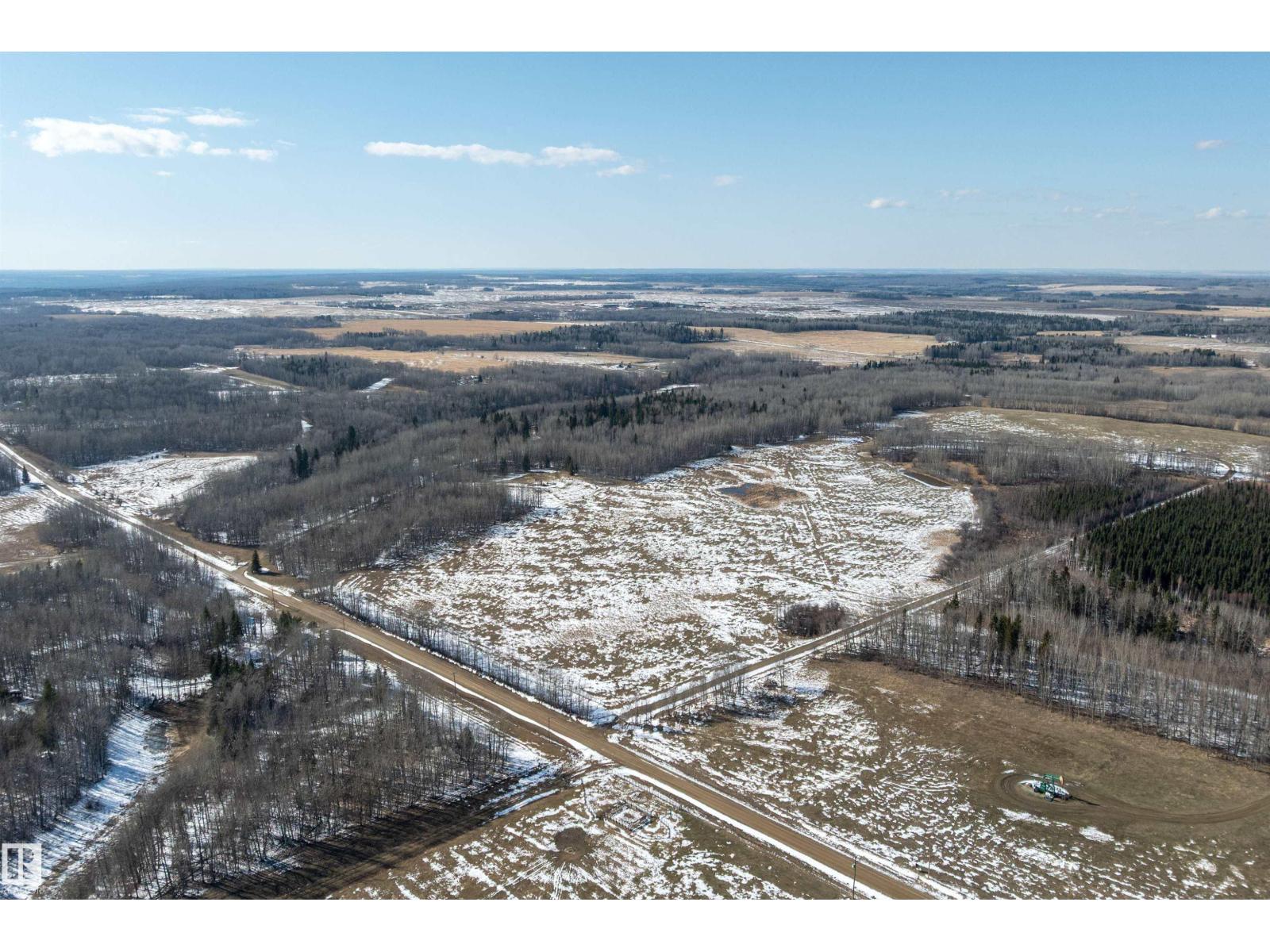 21056 TWP ROAD 465 — photo 57