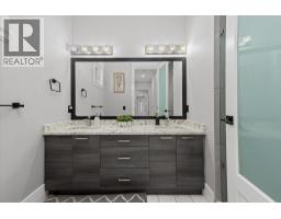 Bedroom - 781 Wallace Road, Kelowna, BC V1X4T5 Photo 29