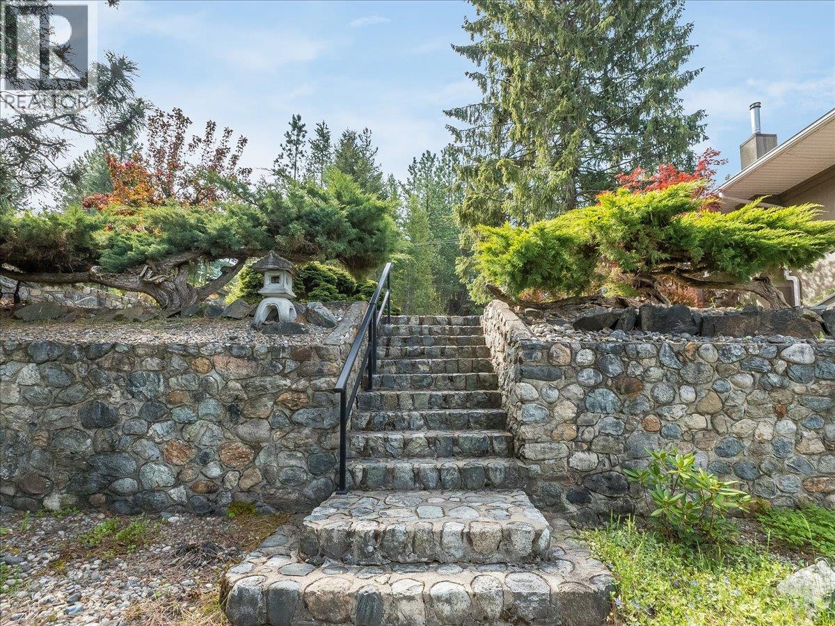 100 Sandner Road, Christina Lake