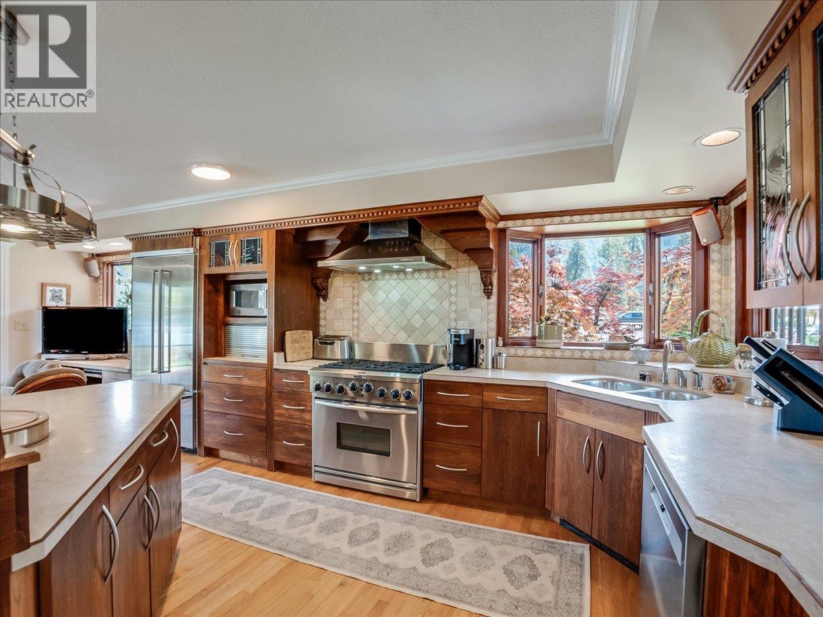 100 Sandner Road, Christina Lake