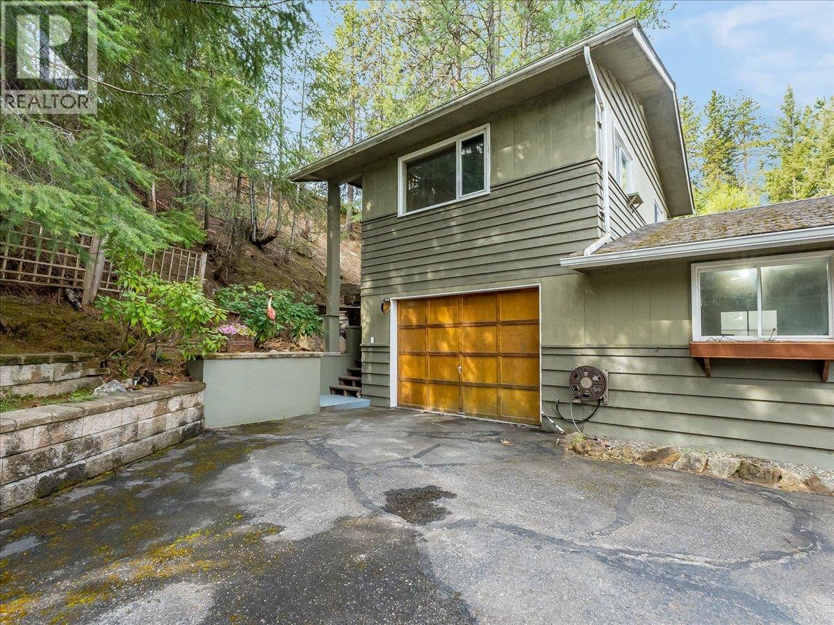 100 Sandner Road, Christina Lake