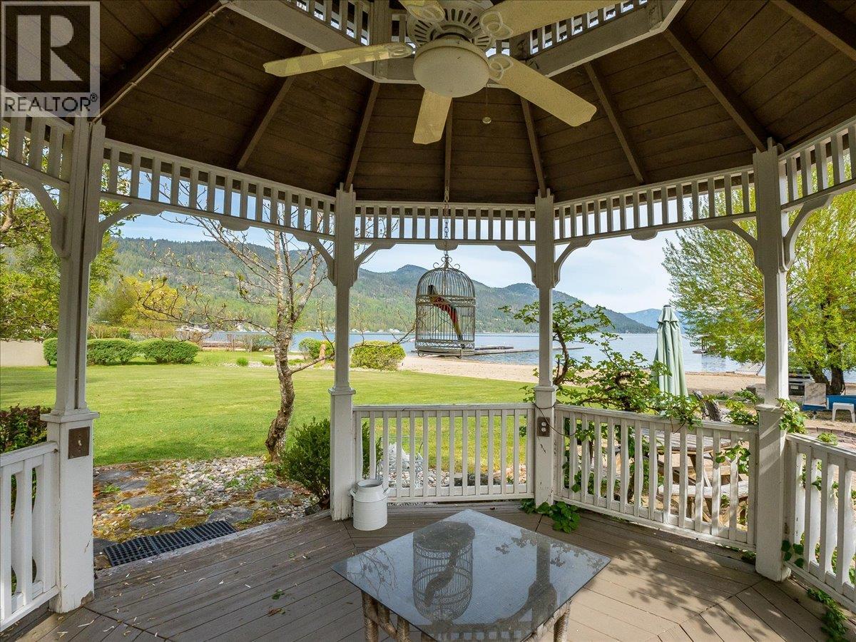 100 Sandner Road, Christina Lake