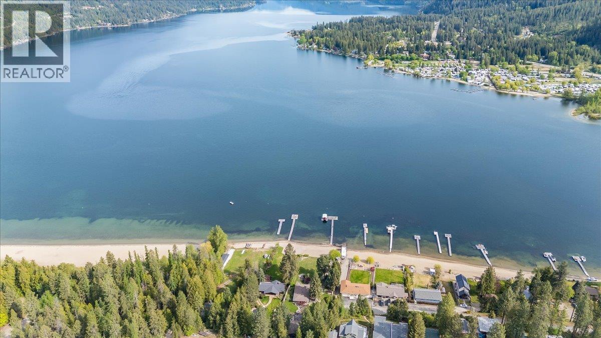 100 Sandner Road, Christina Lake