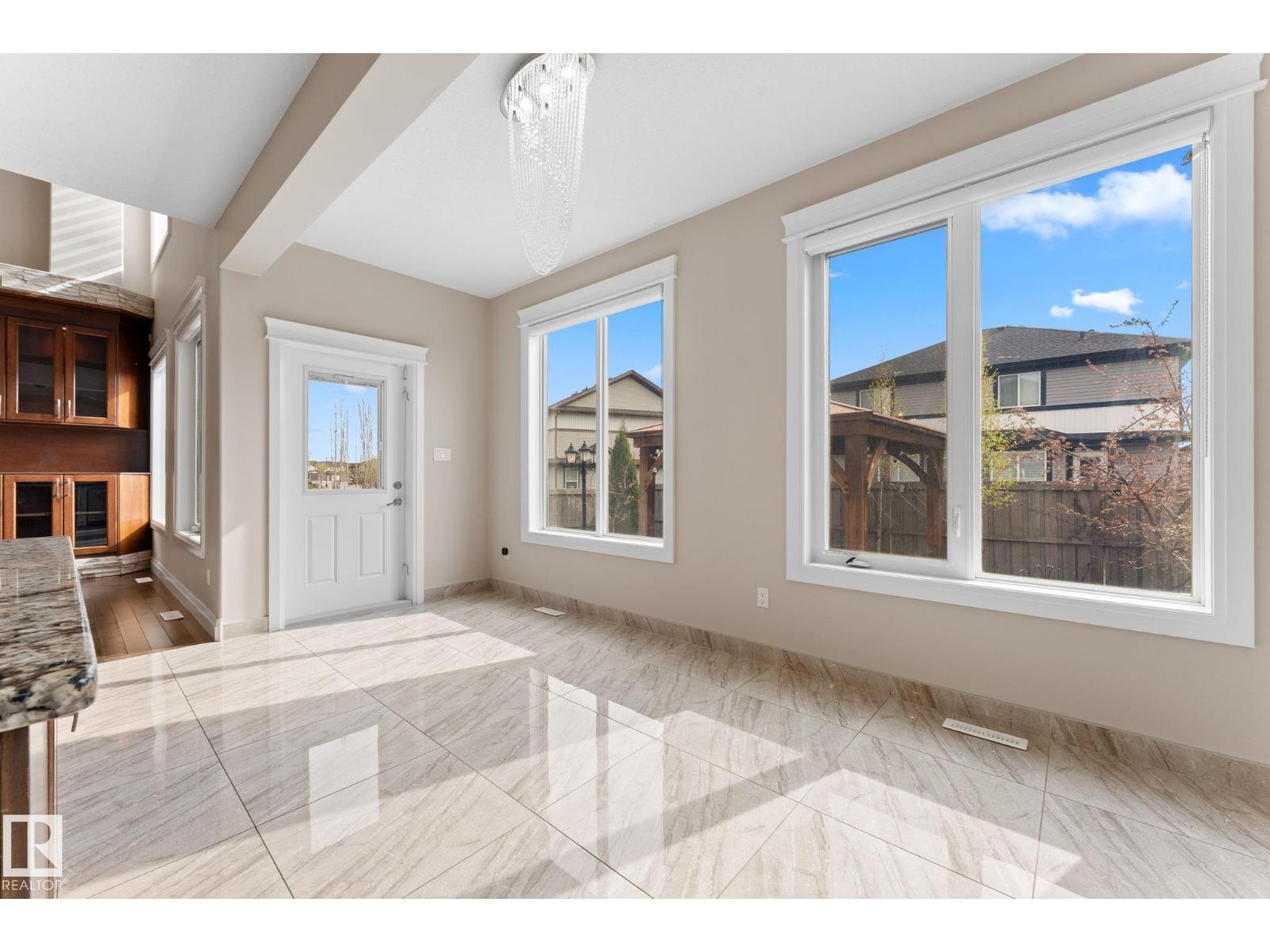 16543 132 ST NW - 21