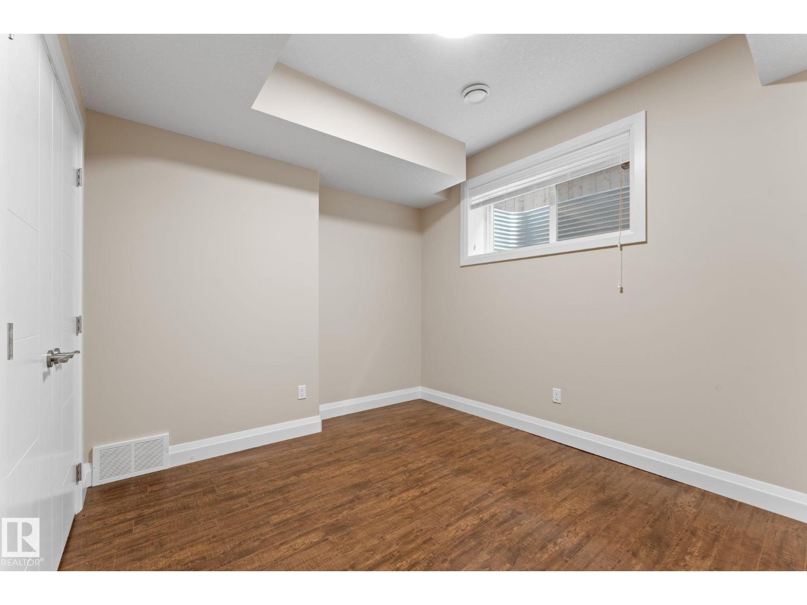 16543 132 ST NW - 47