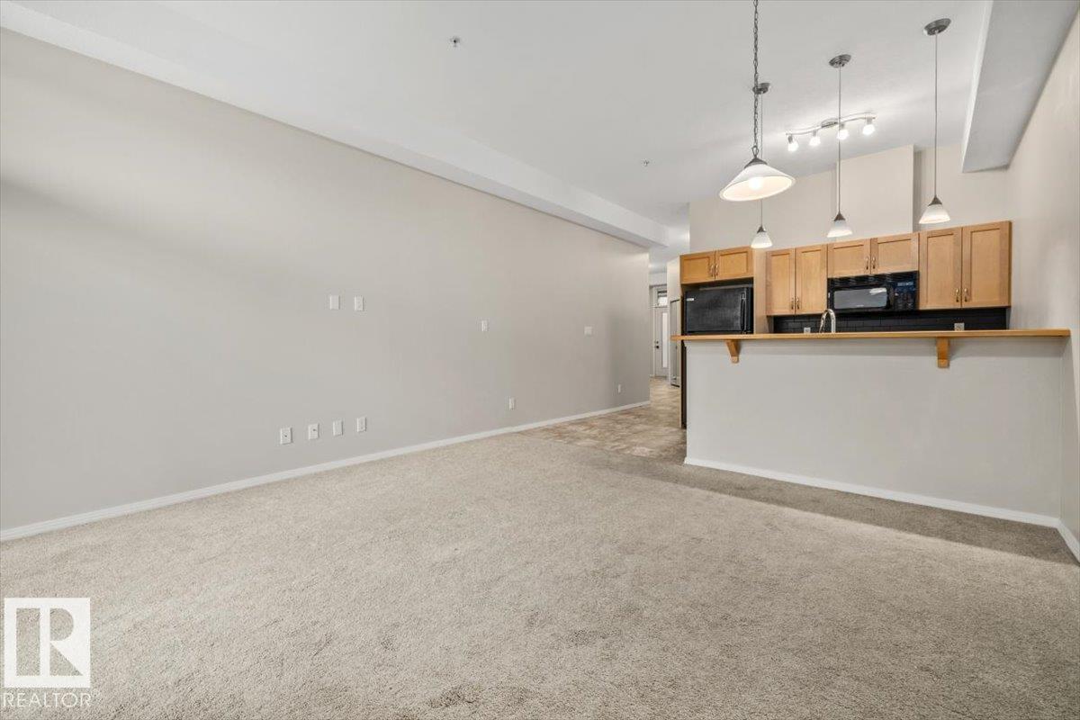 #228 10531 117 ST NW - 6