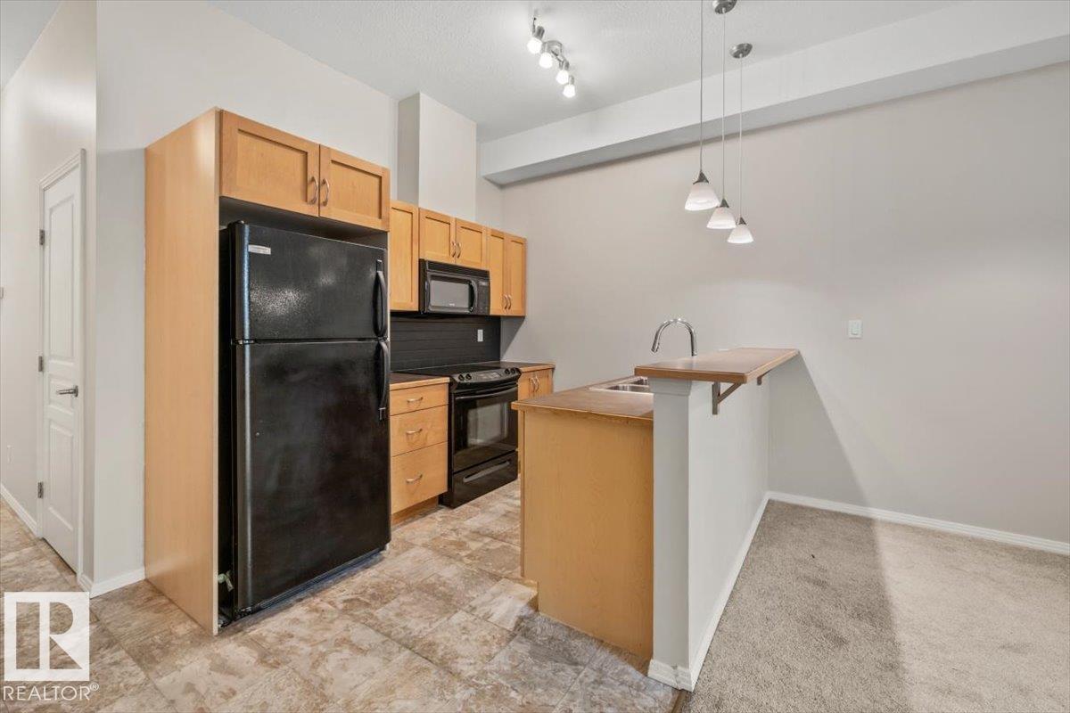 #228 10531 117 ST NW - 7
