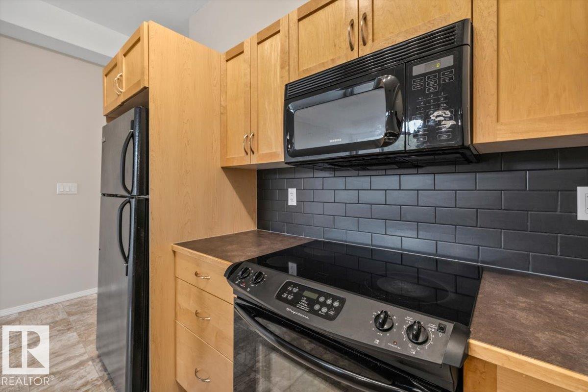 #228 10531 117 ST NW - 8