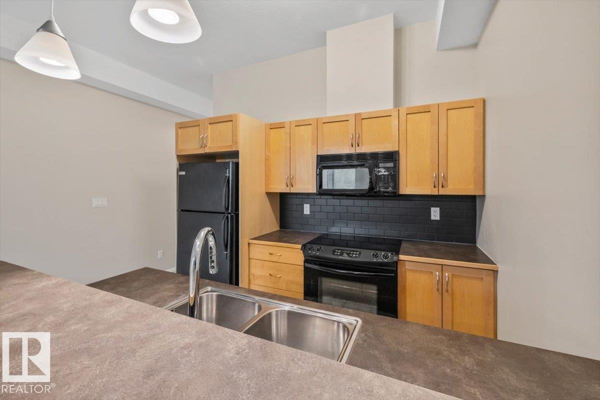 #228 10531 117 ST NW - 9