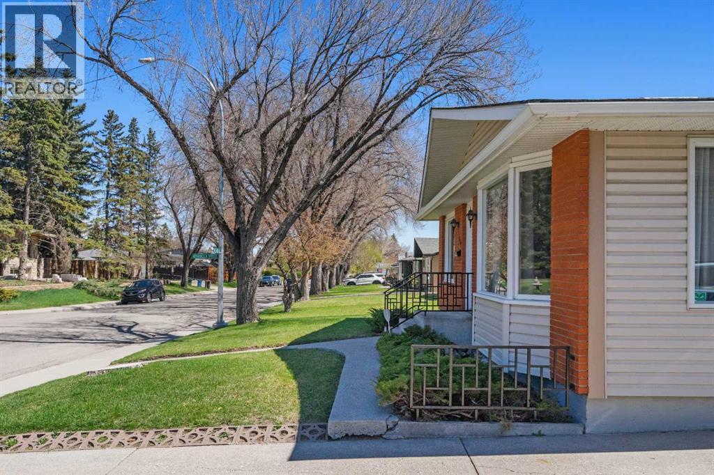487 Arlington Drive SE - 4
