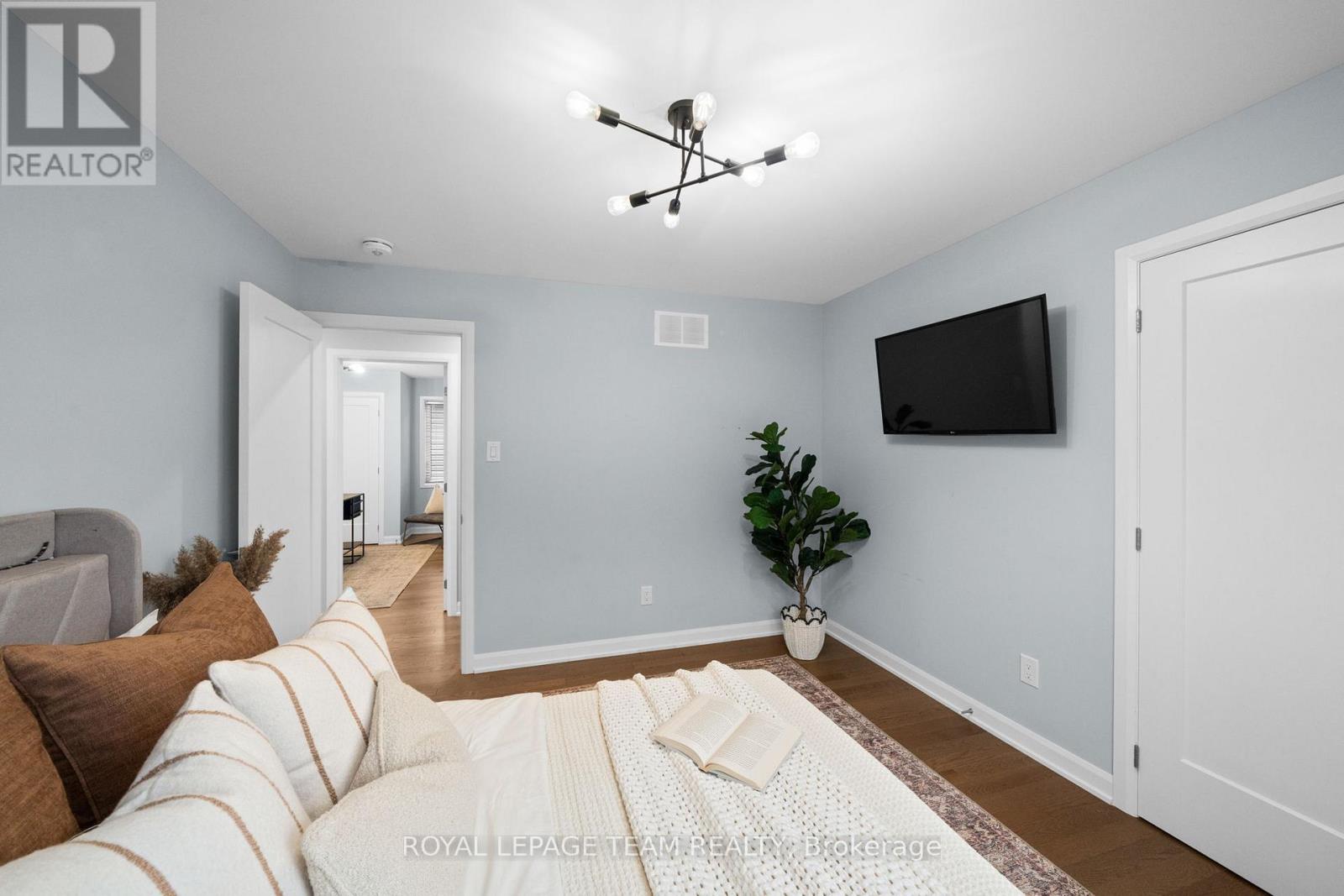 1007 OFFLEY ROAD - 32