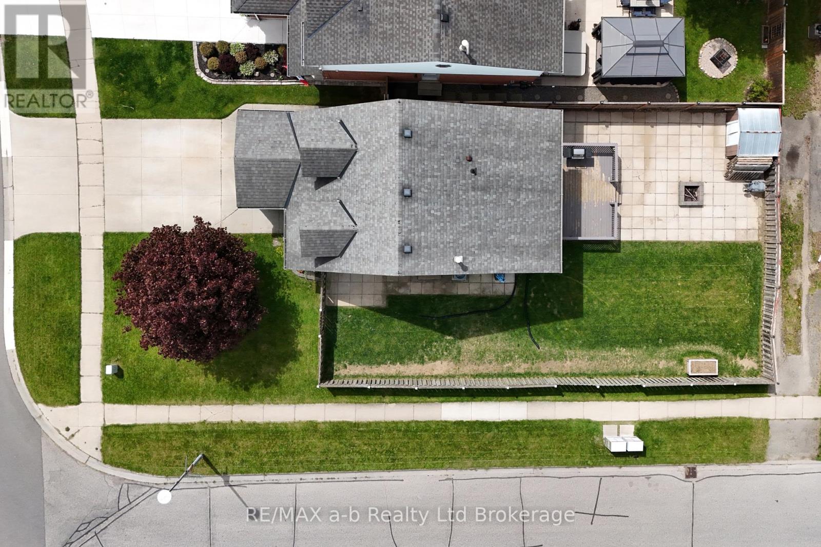 169 DIEFENBAKER DRIVE - 4