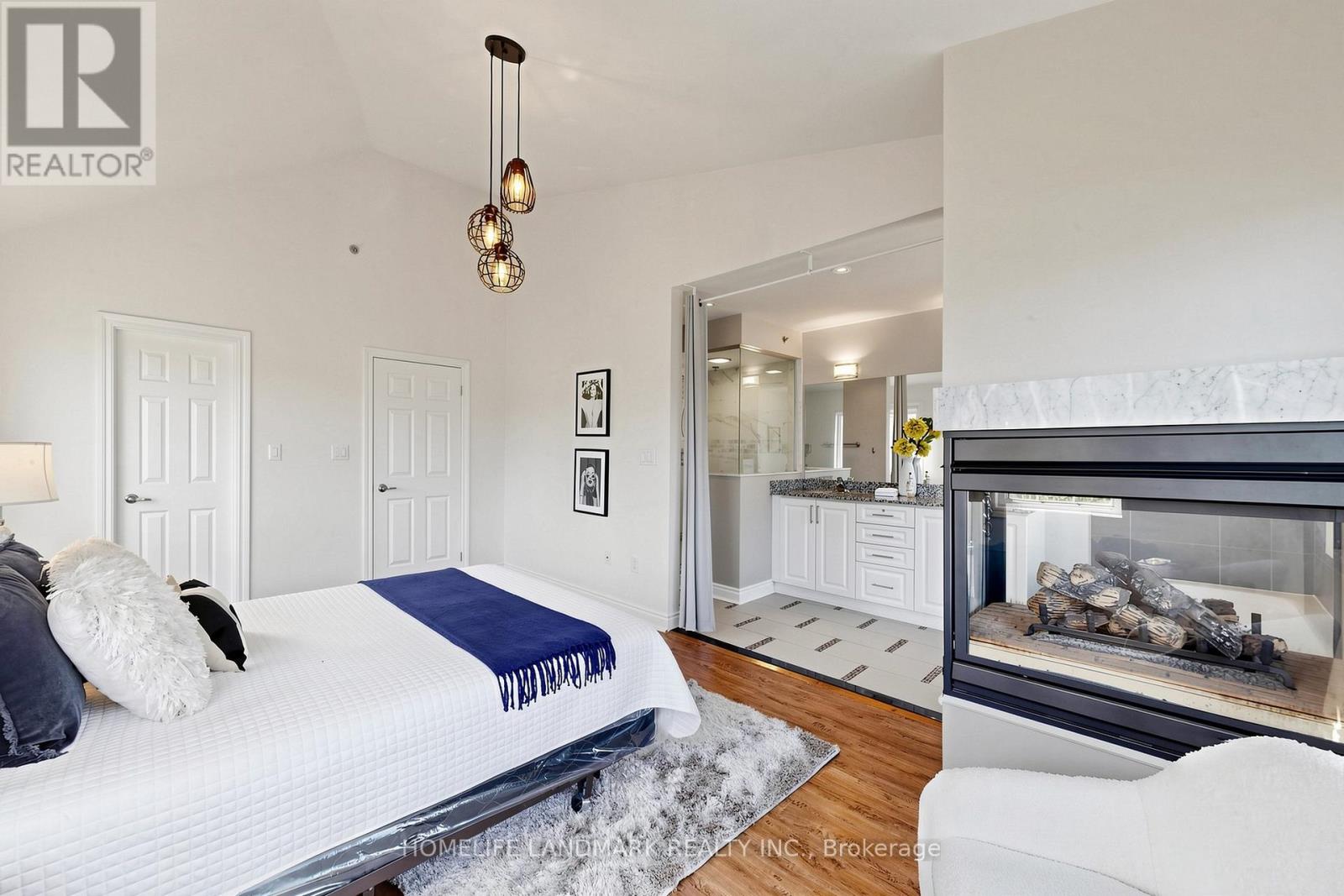 #32 8 BRIGHTON PLACE - 15