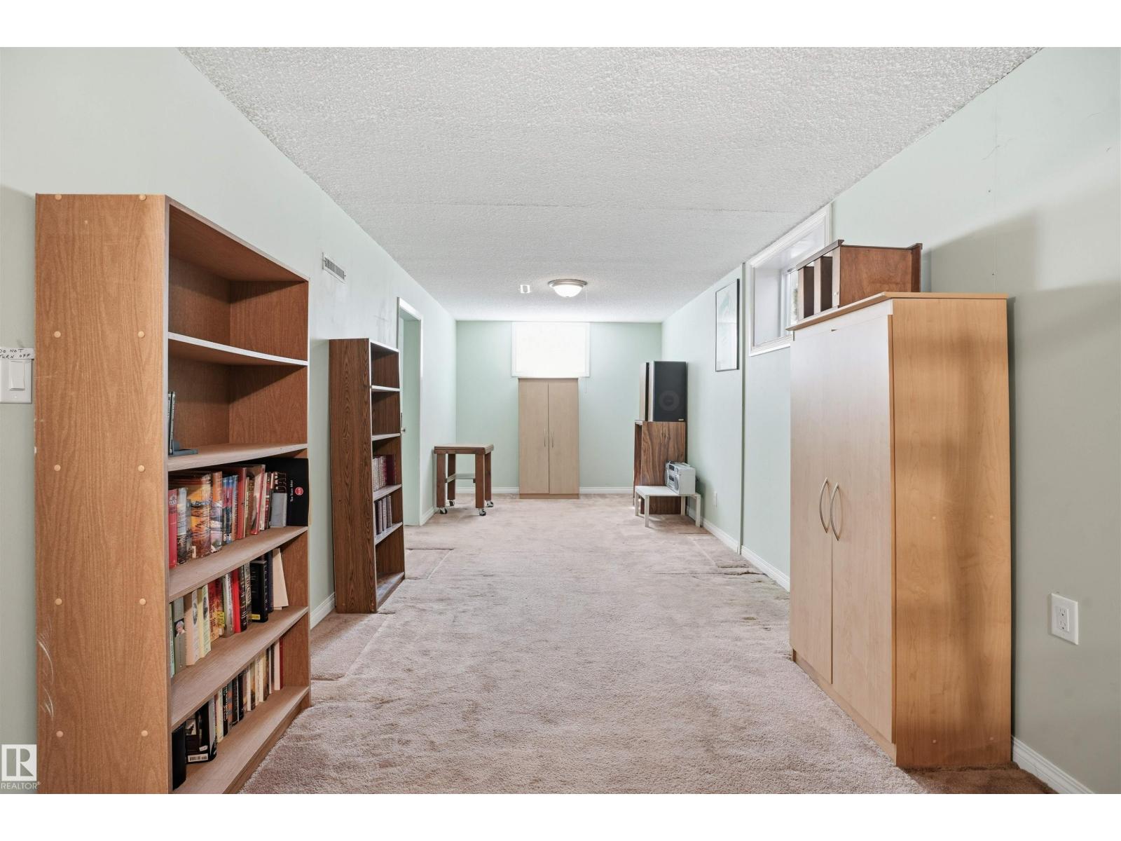 10943 149 ST NW - 15