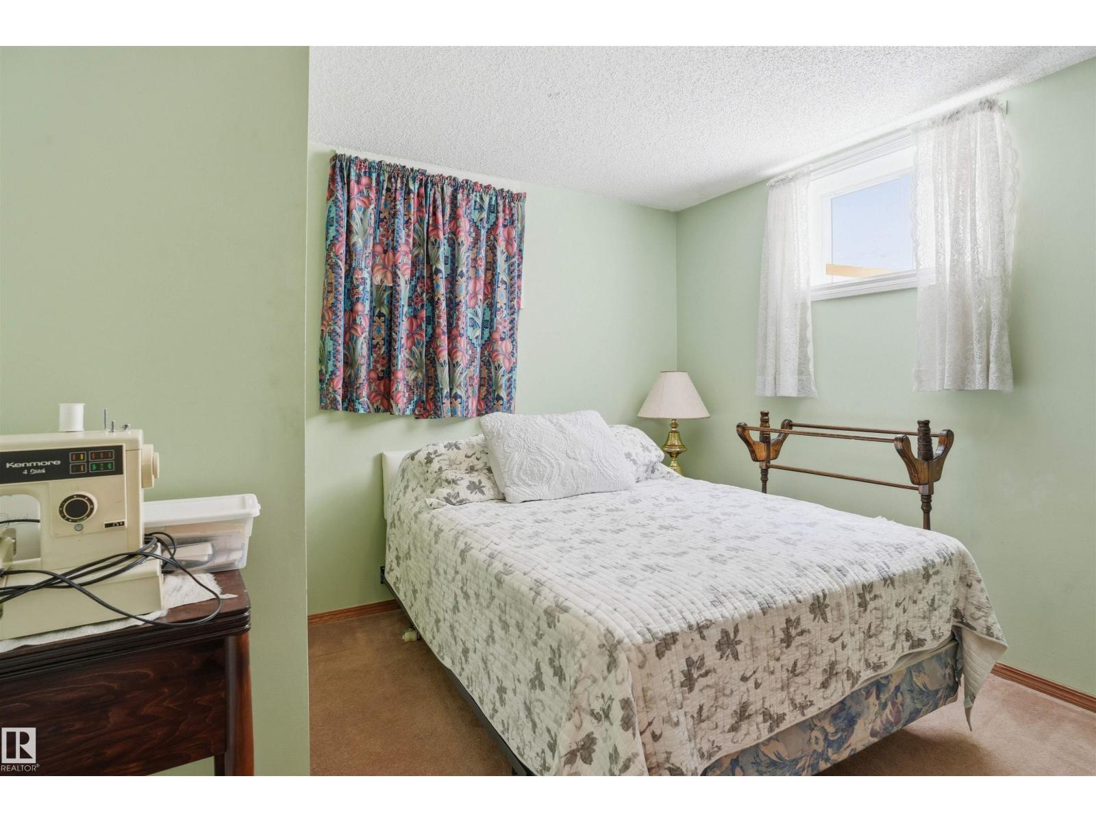 10943 149 ST NW - 17