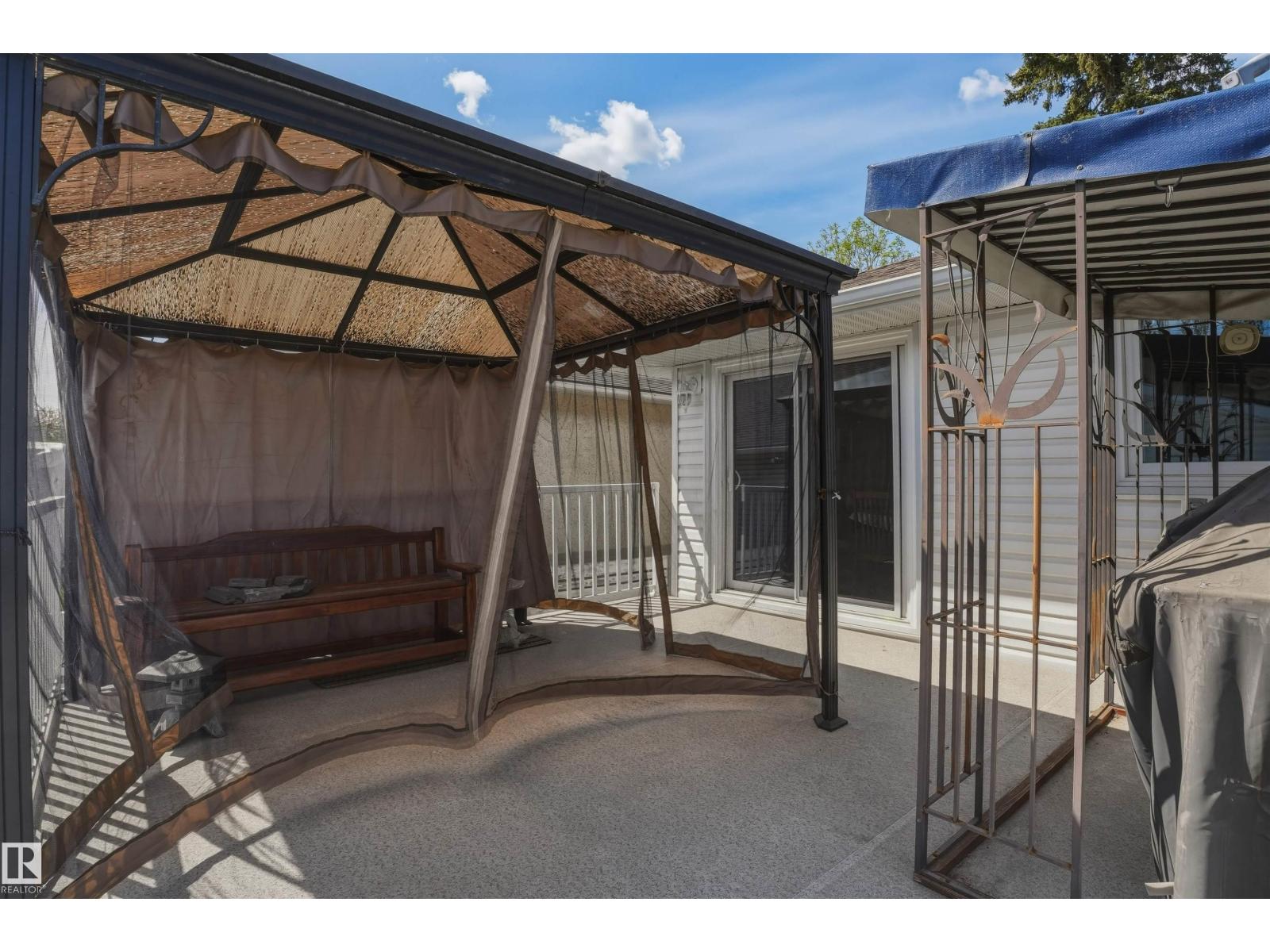 10943 149 ST NW - 23