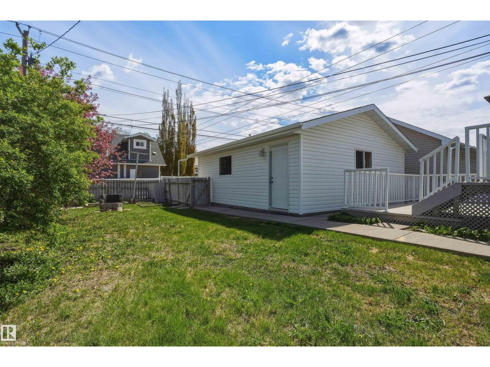10943 149 ST NW - 26