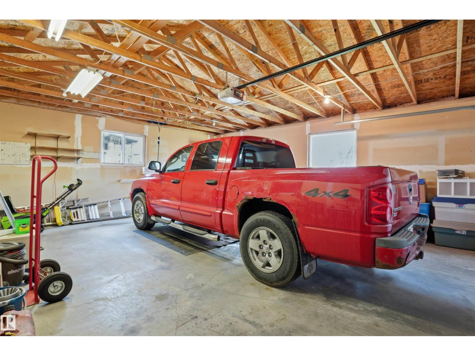 10943 149 ST NW - 31