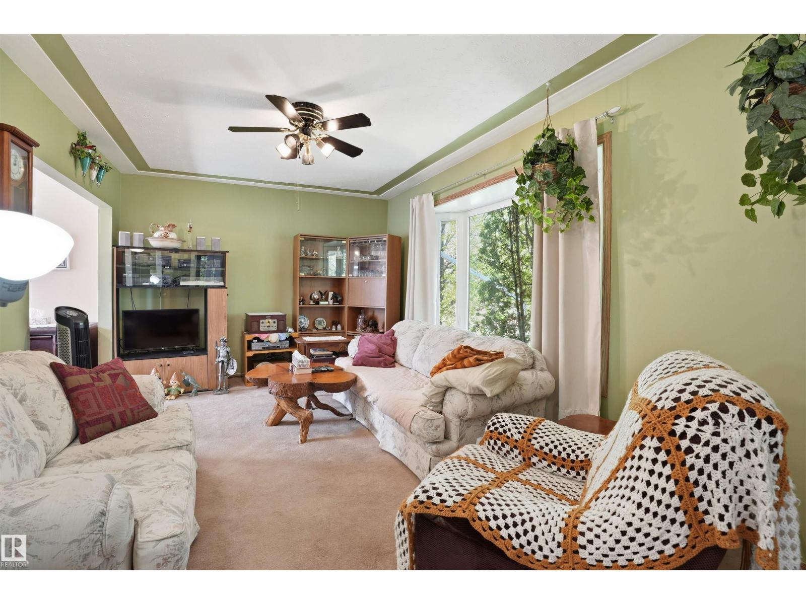 10943 149 ST NW - 5