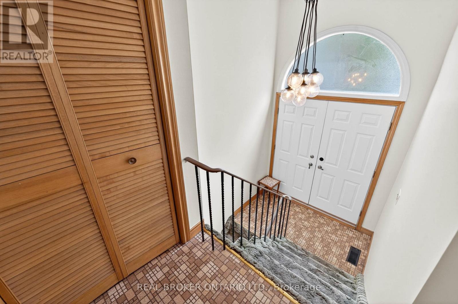 7778 BENAVON ROAD - 4