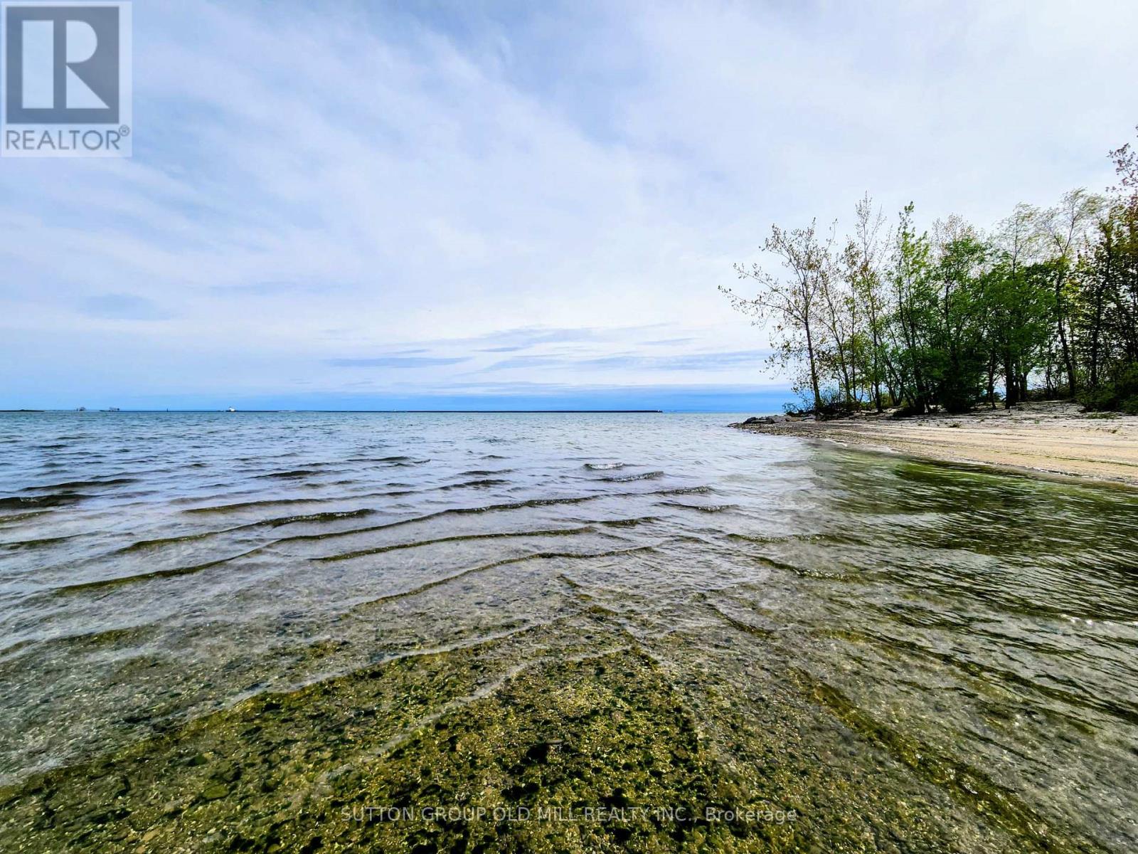 25 LAKESHORE ROAD W - 43